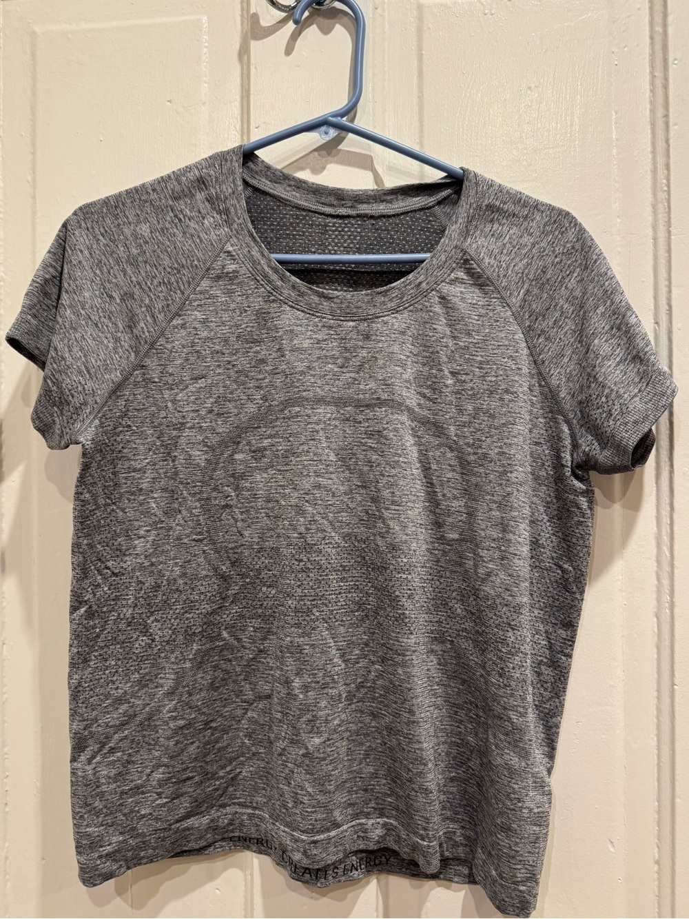 Lululemon Swiftly Tech Short-Sleeve Shirt 2.0
Waist Length, Size 12, Slate/White